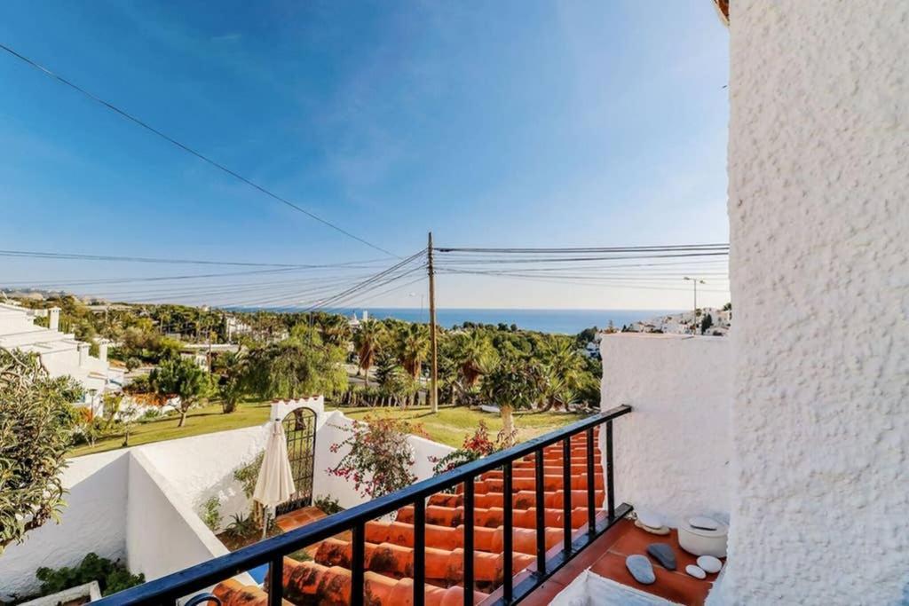 Capistrano Village, 1 Bedroom + Free Wi-Fi Nerja Exterior photo